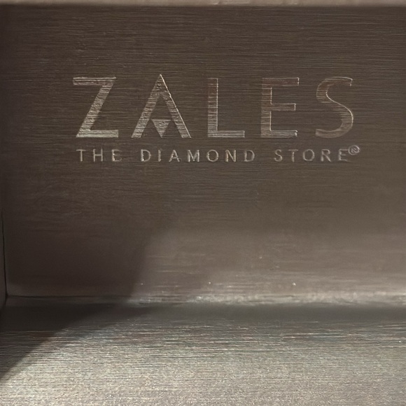 Zales Rose Gold and Silver Halo Pendant Necklace NWT - Picture 7 of 14